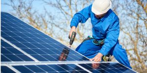 Installation Maintenance Panneaux Solaires Photovoltaïques à Courgenard